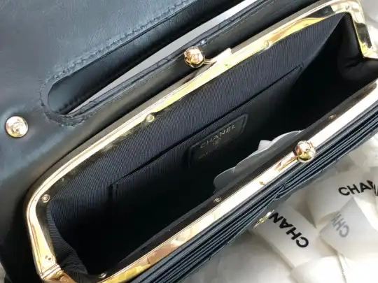 Firstbag Ru PHONE CHAIN HOLDER WITH FLAP CHANEL 0613